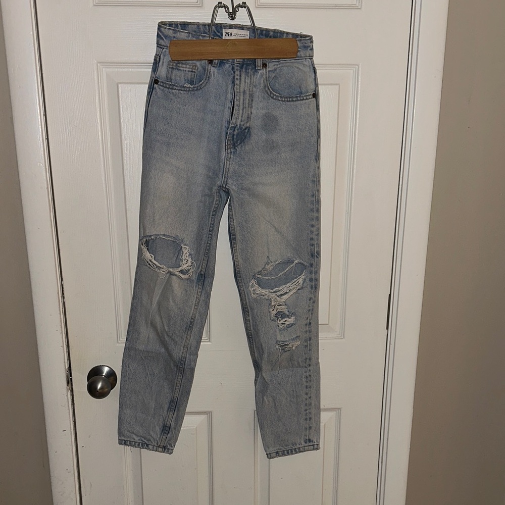 Zara Straight Leg Distressed Jeans in Light Blue